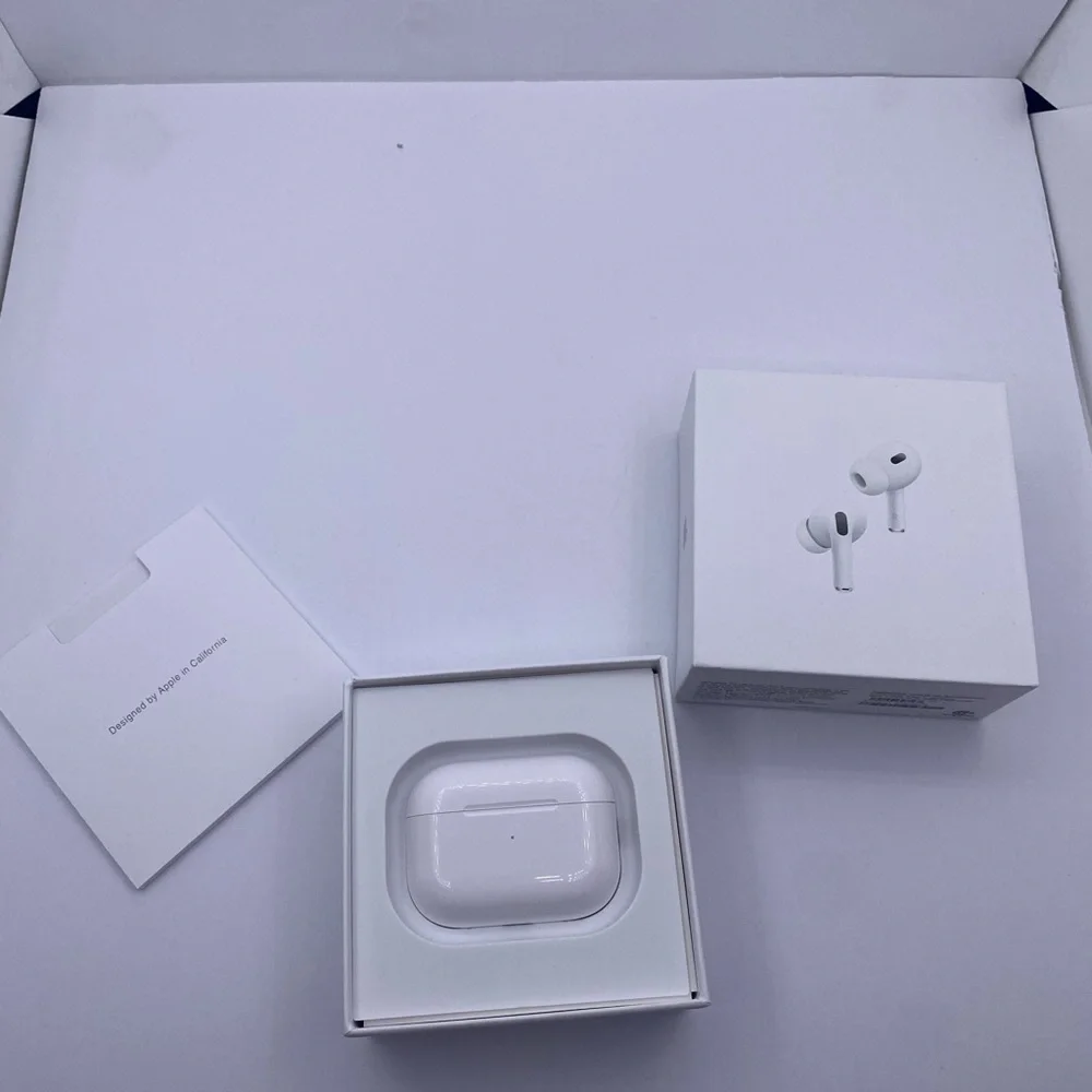 Apple AirPods Pro gen 2 with Charging Case - White
